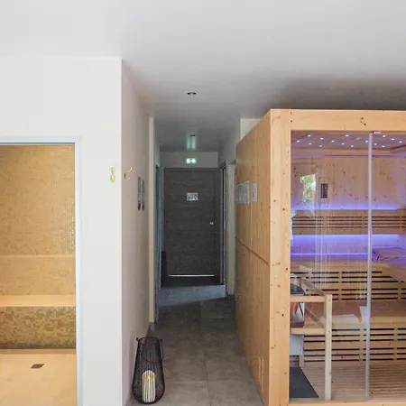 Privee Sereniss Avec Salle De Bain, Privatif En Option *